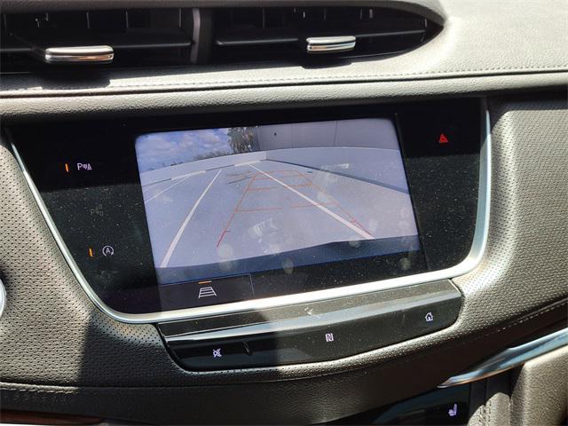 used 2021 Cadillac XT5 car, priced at $26,899