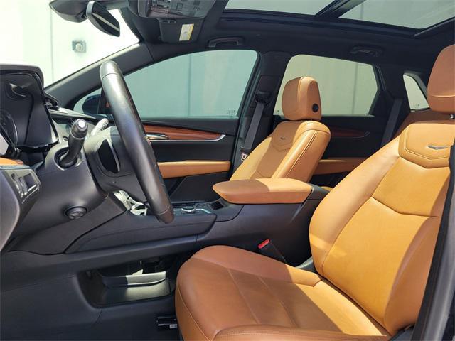used 2021 Cadillac XT5 car, priced at $26,899