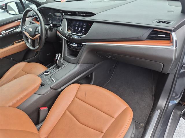 used 2023 Cadillac XT5 car, priced at $29,400
