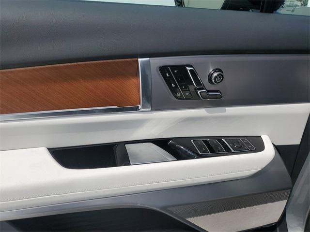 new 2026 Cadillac VISTIQ car, priced at $81,870