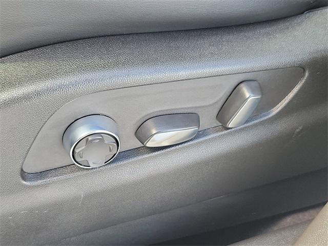 used 2024 Cadillac XT4 car, priced at $32,200