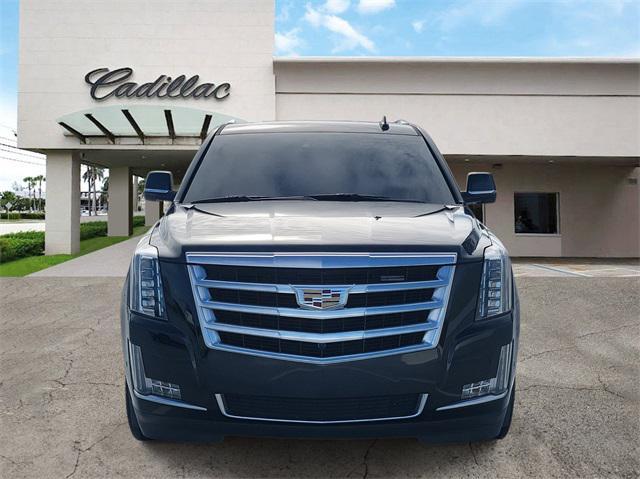 used 2020 Cadillac Escalade ESV car, priced at $25,589