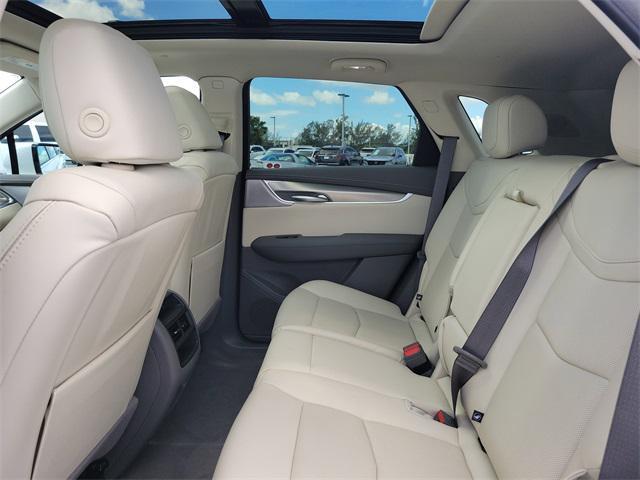 new 2025 Cadillac XT5 car, priced at $54,315