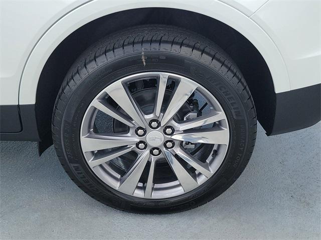 new 2025 Cadillac XT5 car, priced at $54,315