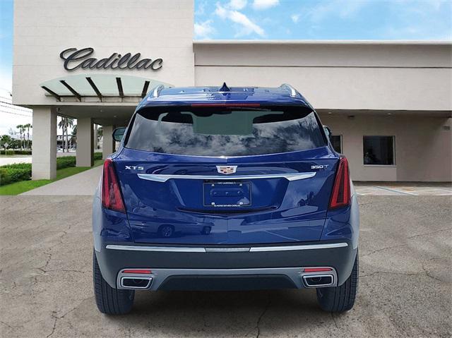 new 2025 Cadillac XT5 car, priced at $52,715