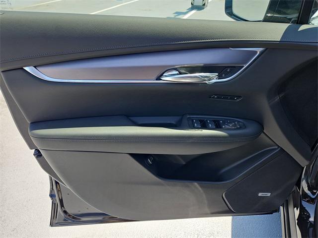 new 2025 Cadillac XT6 car, priced at $51,315