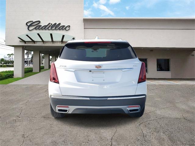 new 2025 Cadillac XT5 car, priced at $54,215