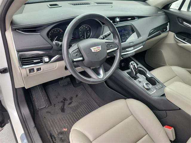 used 2022 Cadillac XT4 car, priced at $22,534