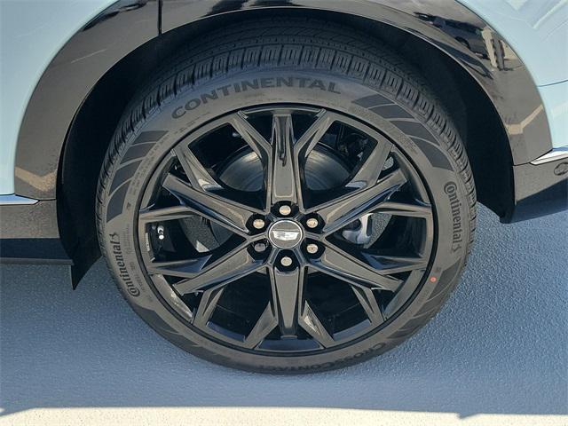 new 2025 Cadillac OPTIQ car, priced at $62,810