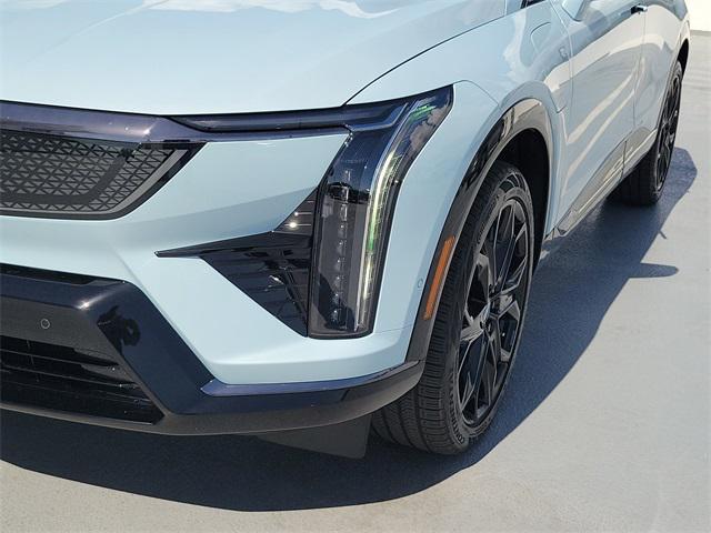 new 2025 Cadillac OPTIQ car, priced at $62,810
