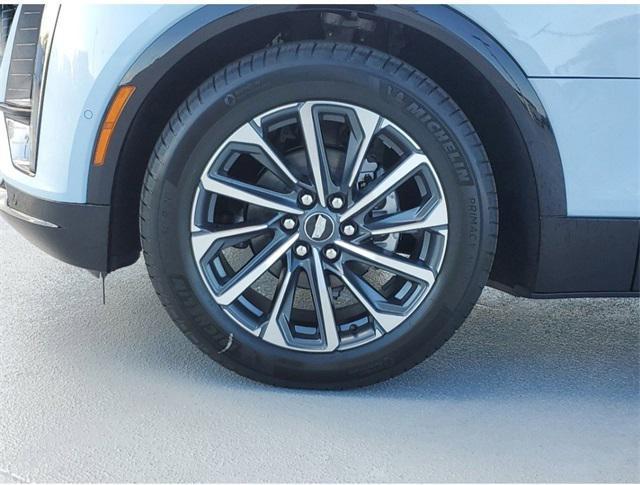 new 2025 Cadillac LYRIQ car, priced at $64,810