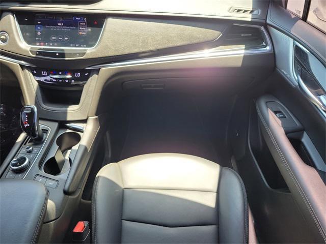 used 2021 Cadillac XT5 car, priced at $23,787