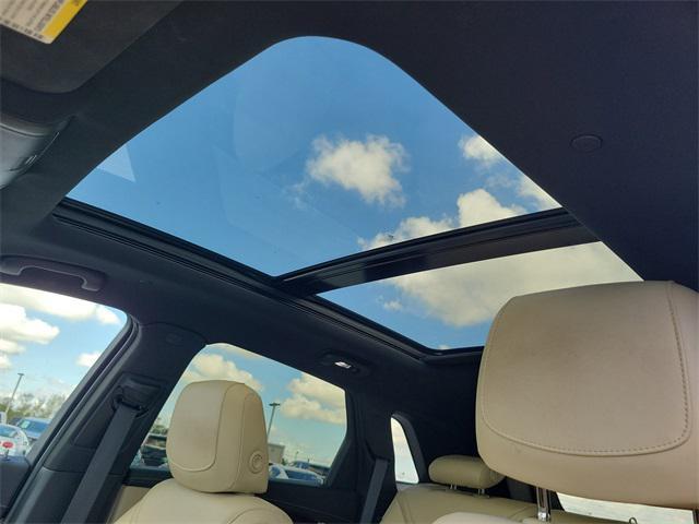 used 2018 Cadillac XT5 car, priced at $16,999