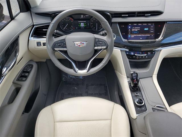 used 2022 Cadillac XT6 car, priced at $32,985