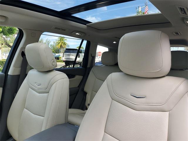 used 2022 Cadillac XT6 car, priced at $32,985