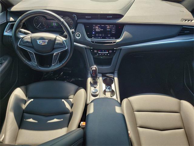 used 2022 Cadillac XT5 car, priced at $26,603