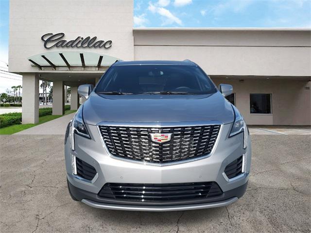 new 2025 Cadillac XT5 car, priced at $52,990