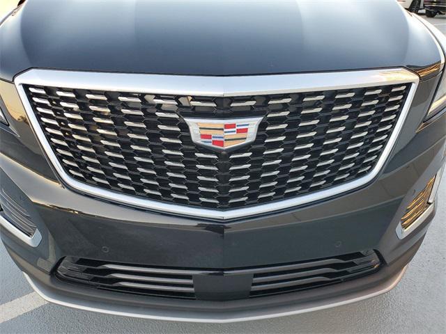 used 2024 Cadillac XT5 car, priced at $44,495