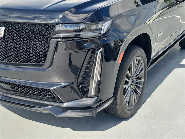 used 2023 Cadillac Escalade ESV car, priced at $114,993