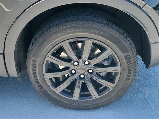 used 2023 Cadillac XT4 car, priced at $25,900