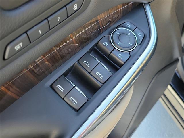 used 2024 Cadillac XT4 car, priced at $34,804
