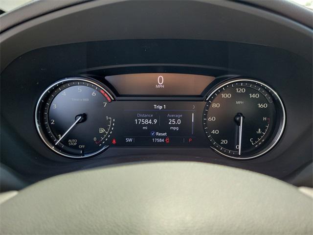 used 2023 Cadillac XT4 car, priced at $26,800