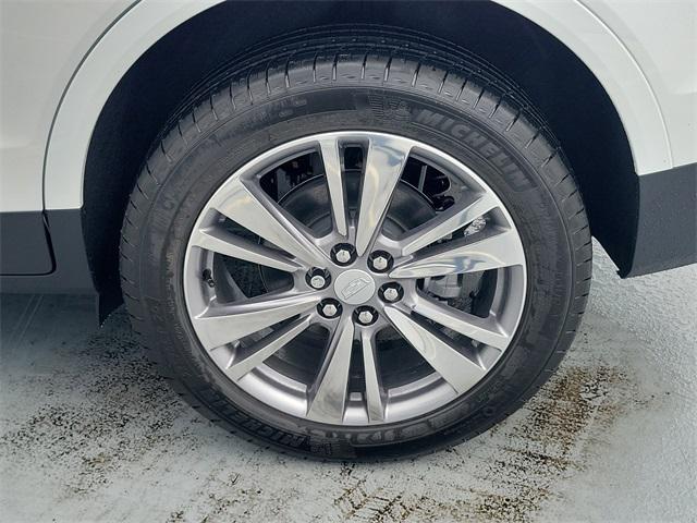 new 2025 Cadillac XT5 car, priced at $53,315