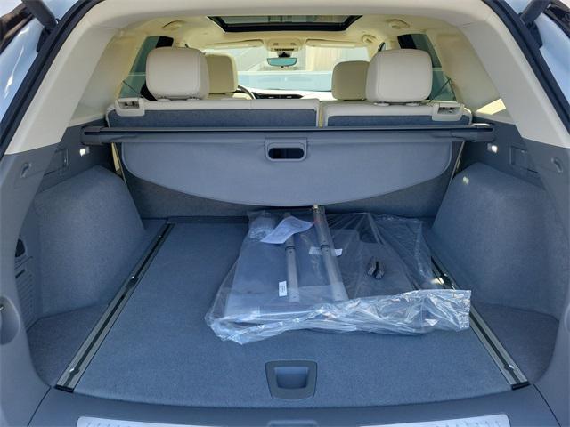 new 2025 Cadillac XT5 car, priced at $55,830