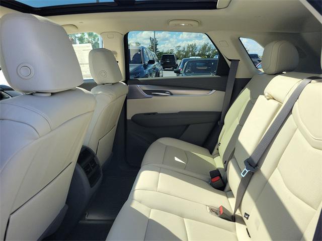 new 2025 Cadillac XT5 car, priced at $55,830