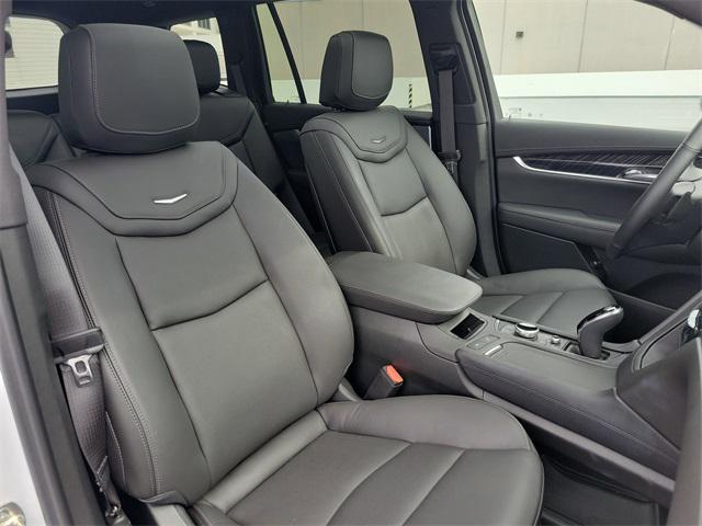 new 2025 Cadillac XT6 car, priced at $58,815