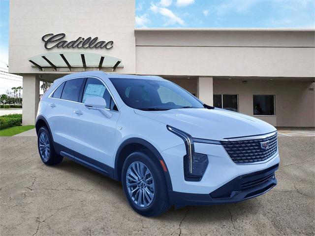 new 2025 Cadillac XT4 car, priced at $45,615