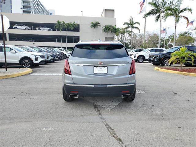 new 2025 Cadillac XT5 car, priced at $45,690