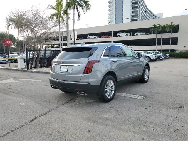 new 2025 Cadillac XT5 car, priced at $45,690