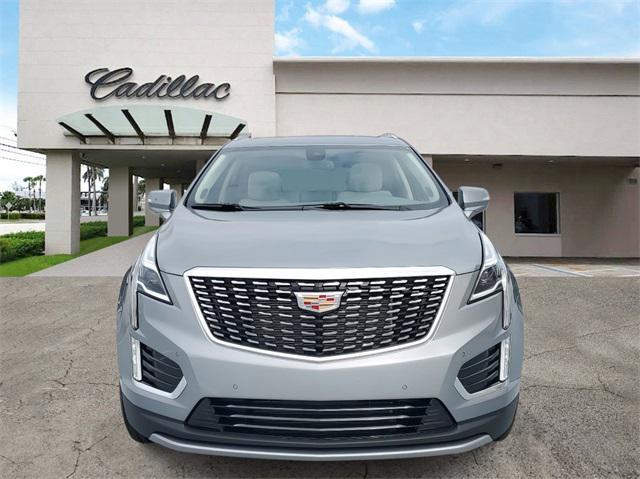 new 2025 Cadillac XT5 car, priced at $52,990