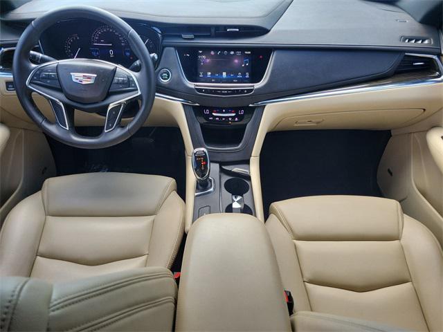 used 2017 Cadillac XT5 car, priced at $17,900