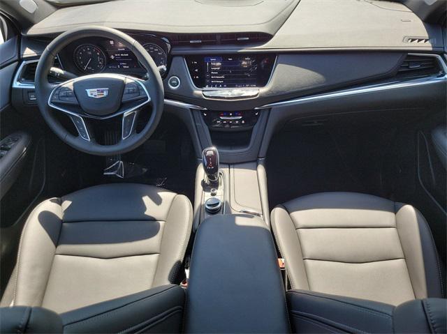 new 2025 Cadillac XT5 car, priced at $57,190