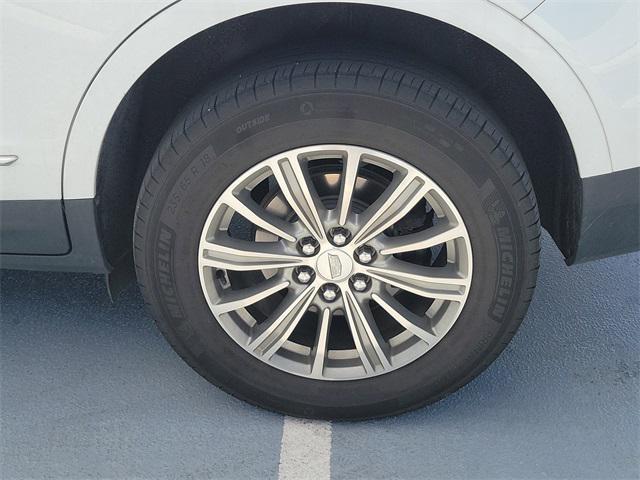 used 2019 Cadillac XT5 car, priced at $18,999