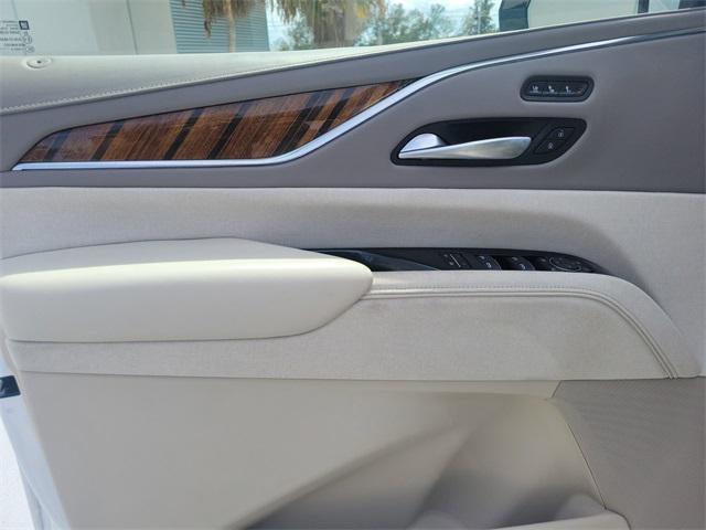 used 2023 Cadillac Escalade ESV car, priced at $86,500