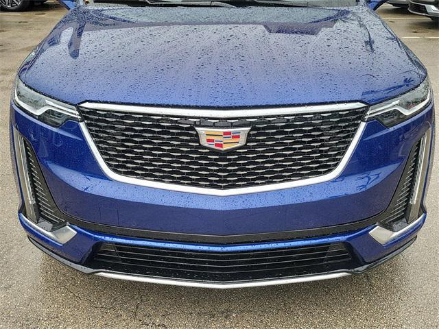 new 2025 Cadillac XT6 car, priced at $51,510