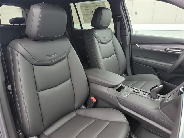 new 2025 Cadillac XT6 car, priced at $51,315