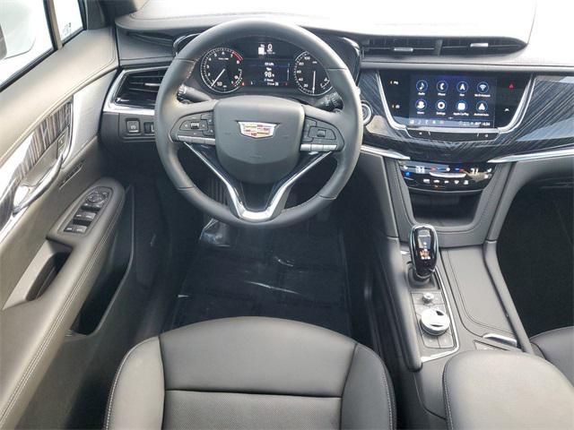 used 2024 Cadillac XT6 car, priced at $50,437