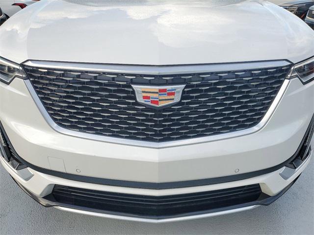 used 2024 Cadillac XT6 car, priced at $50,437