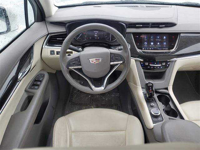 used 2022 Cadillac XT6 car, priced at $37,955