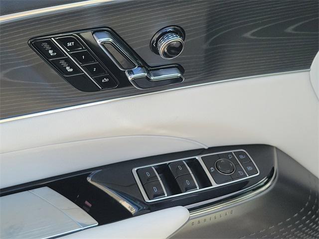 new 2025 Cadillac LYRIQ car, priced at $60,590