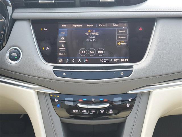 used 2022 Cadillac XT5 car, priced at $32,995