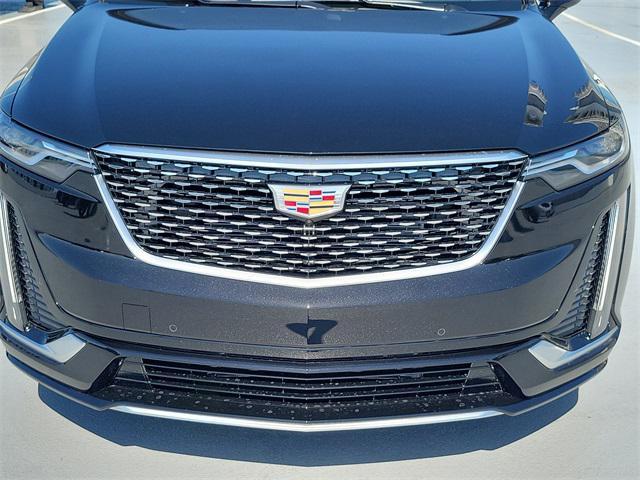 new 2025 Cadillac XT6 car, priced at $60,665