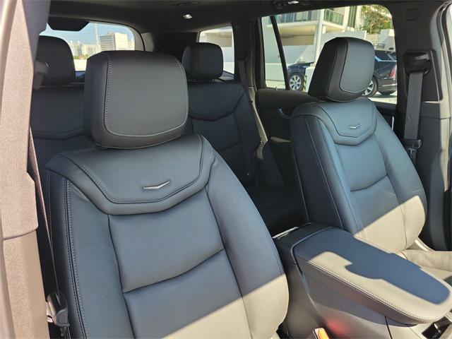 new 2025 Cadillac XT6 car, priced at $60,665