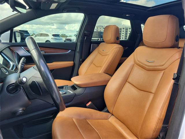 used 2024 Cadillac XT5 car, priced at $40,700