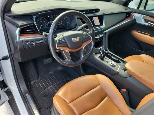 used 2024 Cadillac XT5 car, priced at $40,700
