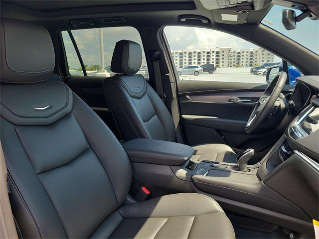 new 2025 Cadillac XT6 car, priced at $51,215